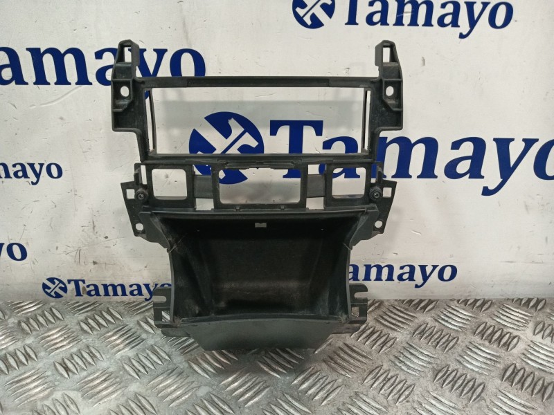 Recambio de plasticos varios interior para citroën c3 1.2 12v vti referencia OEM IAM 9811113677  