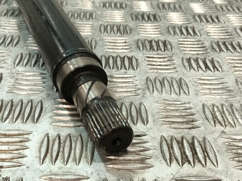 Recambio de transmision delantera derecha para volvo s60 berlina d5 referencia OEM IAM 81501514770  