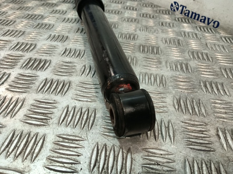 Recambio de amortiguador trasero izquierdo para renault clio iv referencia OEM IAM 562109815R  