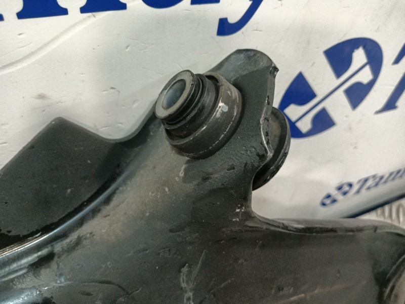 Recambio de brazo suspension inferior delantero derecho para renault clio iv referencia OEM IAM   