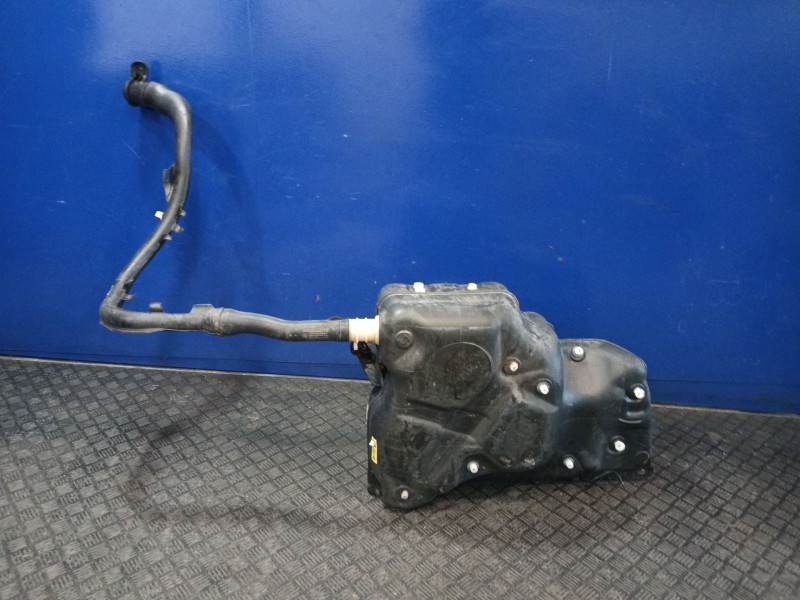 Recambio de deposito combustible para citroën berlingo referencia OEM IAM 9813694780  