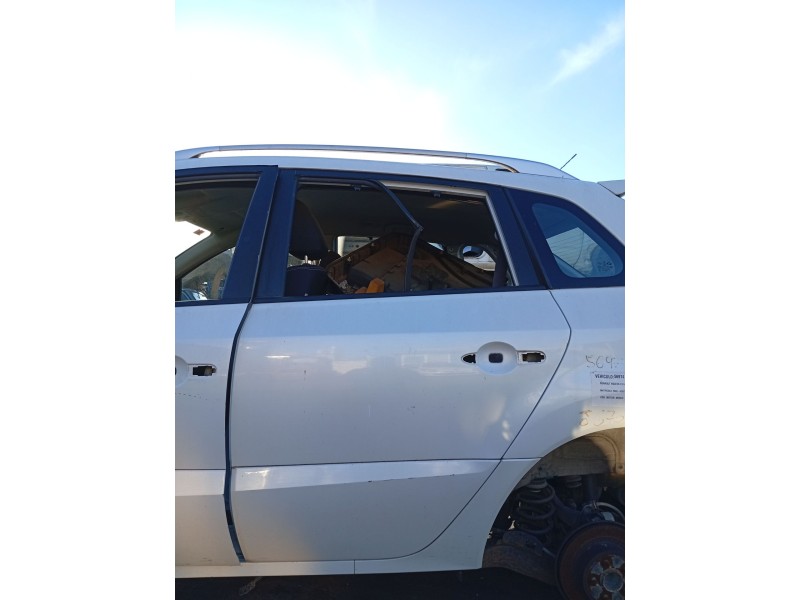 Recambio de puerta trasera izquierda para renault koleos 2.0 dci diesel fap referencia OEM IAM 821010028R  