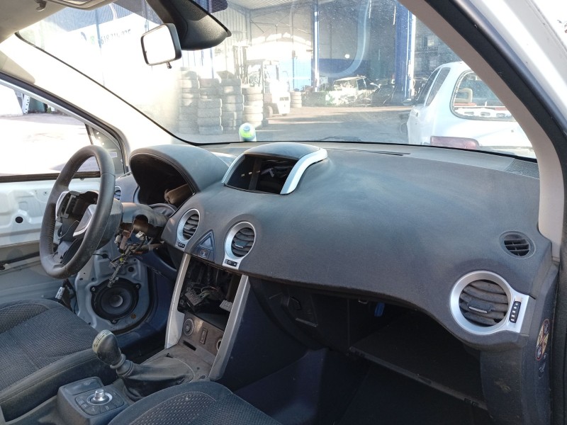 Recambio de salpicadero para renault koleos 2.0 dci diesel fap referencia OEM IAM 682000008R  