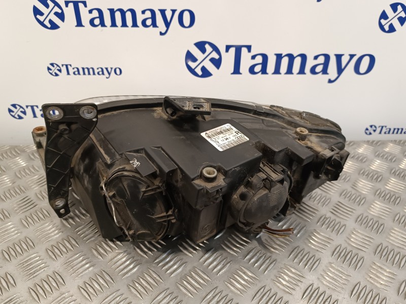 Recambio de faro derecho para audi a4 avant (8e) referencia OEM IAM 8E0941004BL  0301219604