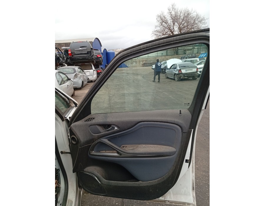 Recambio de elevalunas delantero derecho para opel zafira tourer c van (p12) 2.0 cdti (75) referencia OEM IAM   
