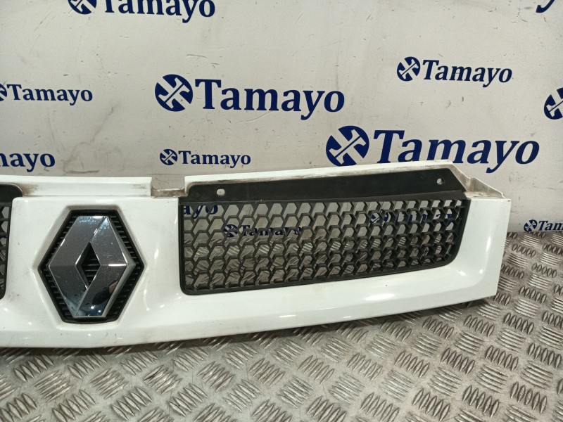 Recambio de rejilla delantera para renault master ii furgoneta (fd) 2.5 dci 120 referencia OEM IAM 8200233765  