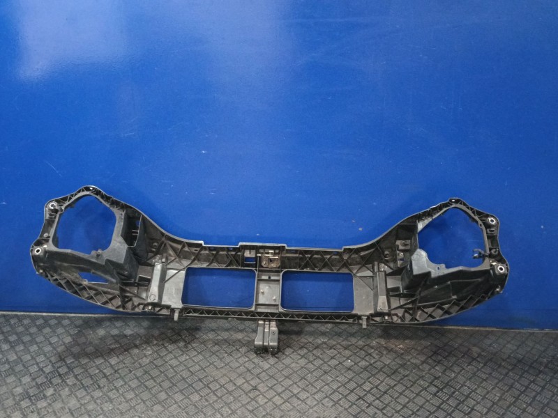 Recambio de panel frontal para renault master ii furgoneta (fd) 2.5 dci 120 referencia OEM IAM 8200187234  