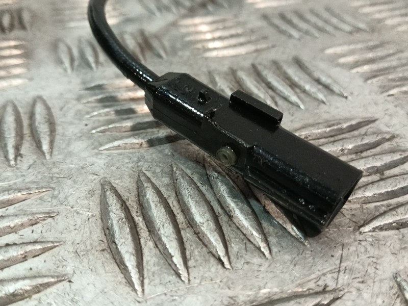 Recambio de mangueta delantera izquierda para renault clio iv referencia OEM IAM   