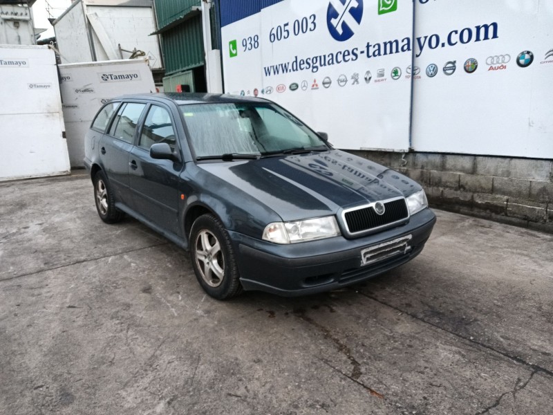 skoda octavia i combi (1u5) del año 1999