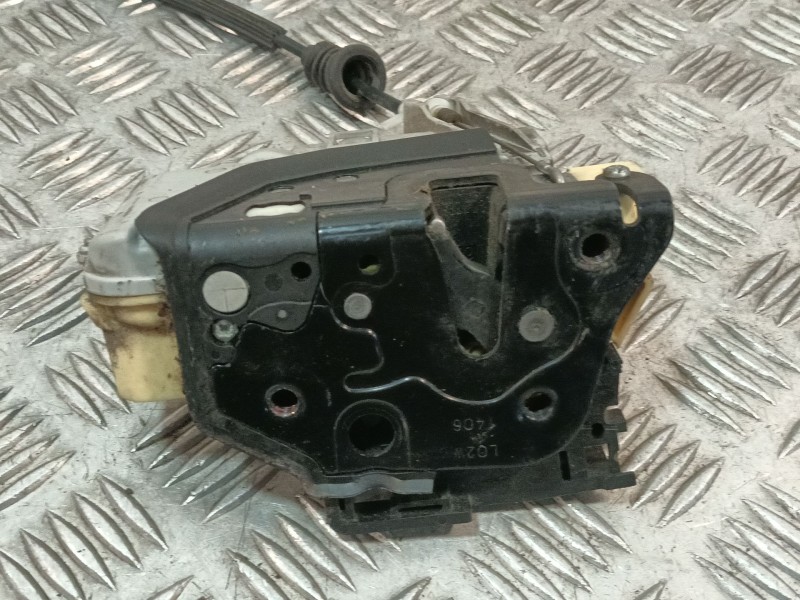 Recambio de cerradura puerta delantera izquierda para volkswagen passat berlina (3c2) referencia OEM IAM 3C1837015A  