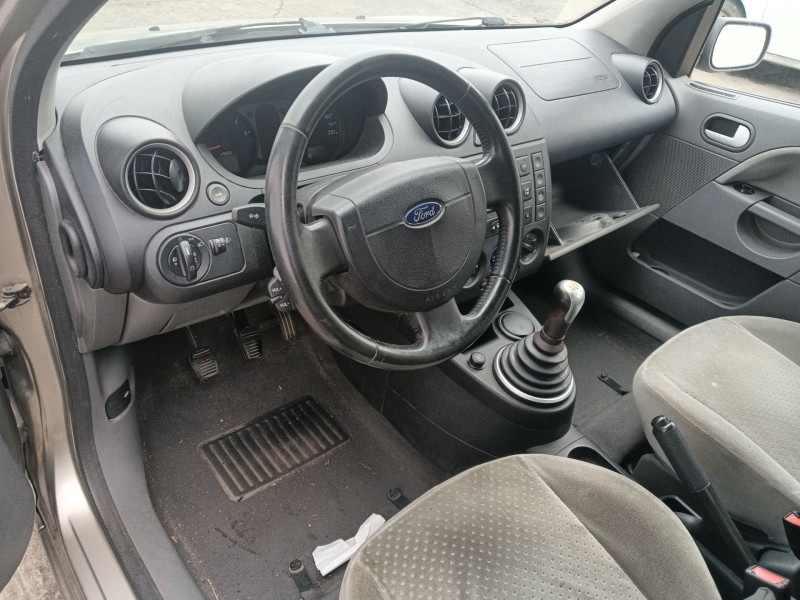 ford fiesta v (jh_, jd_) del año 2003