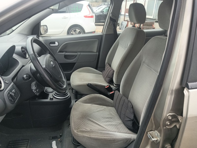 ford fiesta v (jh_, jd_) del año 2003