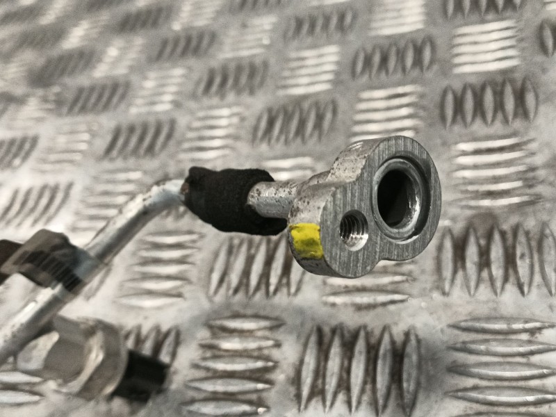 Recambio de tubos aire acondicionado para dacia sandero referencia OEM IAM 924403633R  