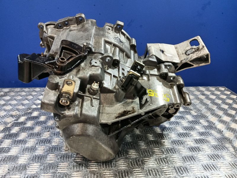 Recambio de caja cambios para volvo s60 berlina d5 referencia OEM IAM D5244T  