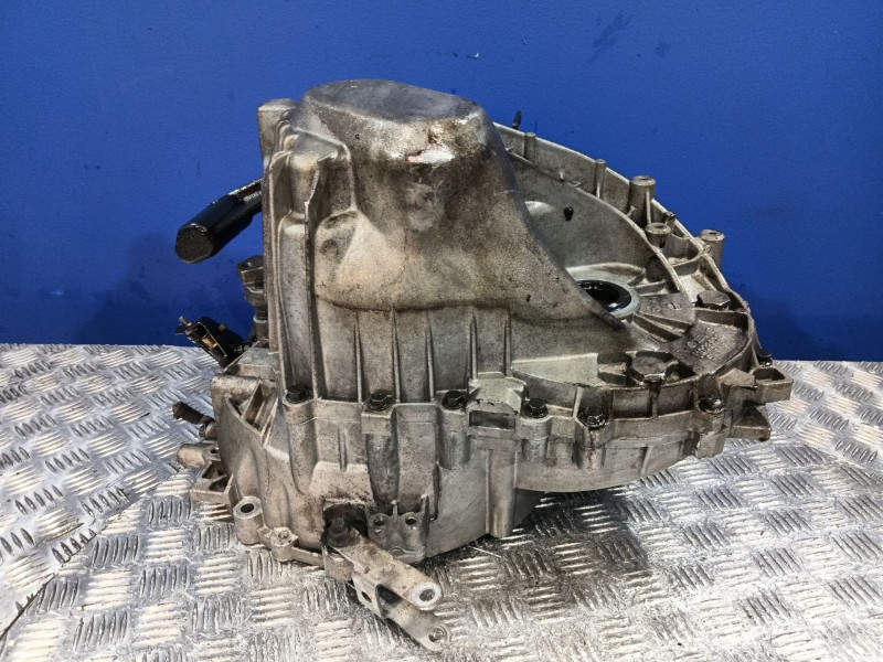 Recambio de caja cambios para volvo s60 berlina d5 referencia OEM IAM D5244T  