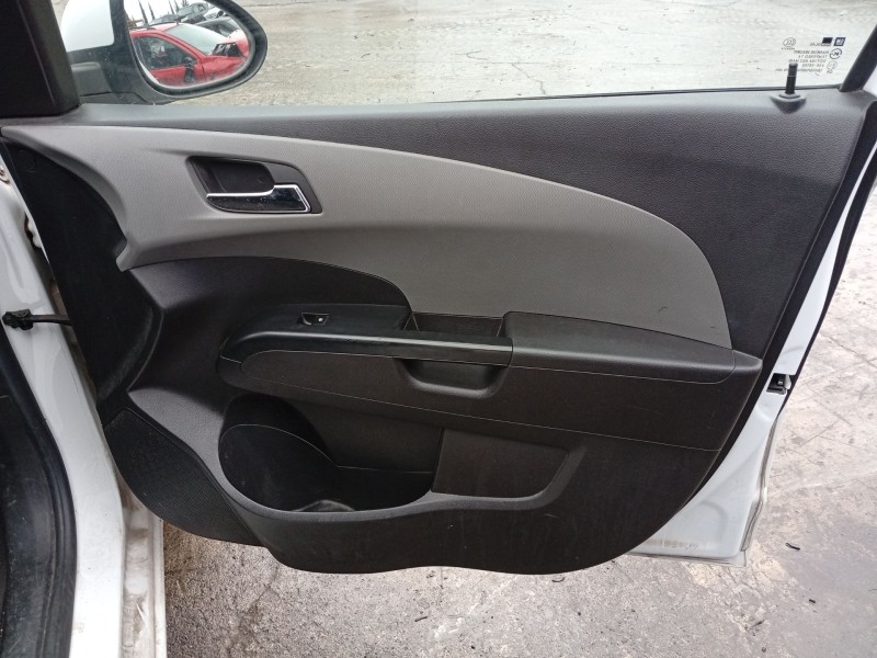 Recambio de elevalunas delantero derecho para chevrolet aveo hatchback (t300) 1.3 d referencia OEM IAM 95043028 / 42339896  