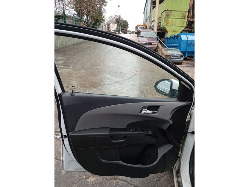 Recambio de elevalunas delantero izquierdo para chevrolet aveo hatchback (t300) 1.3 d referencia OEM IAM 42339891 / 42339895  
