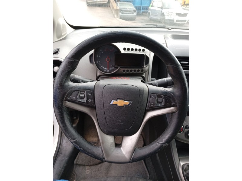 Recambio de volante para chevrolet aveo hatchback (t300) 1.3 d referencia OEM IAM   