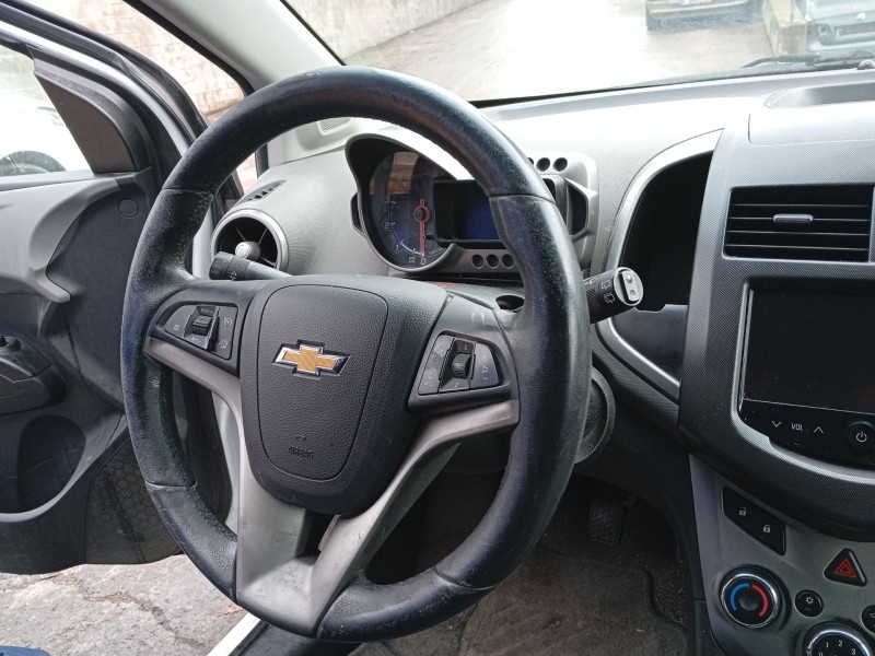 Recambio de volante para chevrolet aveo hatchback (t300) 1.3 d referencia OEM IAM   