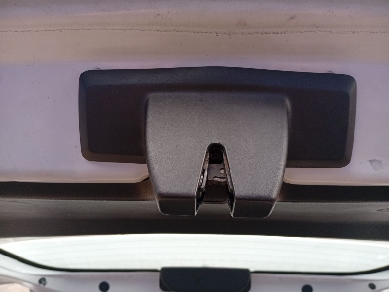 Recambio de cerradura maletero / porton para chevrolet aveo hatchback (t300) 1.3 d referencia OEM IAM 13577903  
