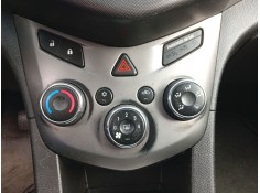 Recambio de mando climatizador para chevrolet aveo hatchback (t300) 1.3 d referencia OEM IAM   