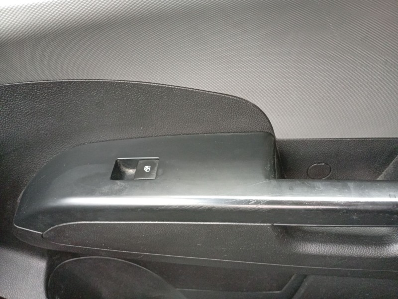 Recambio de mando elevalunas delantero derecho para chevrolet aveo hatchback (t300) 1.3 d referencia OEM IAM 95188248  