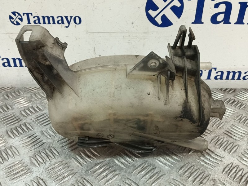Recambio de deposito expansion para renault master ii furgoneta (fd) 2.5 dci 120 referencia OEM IAM 820059500  