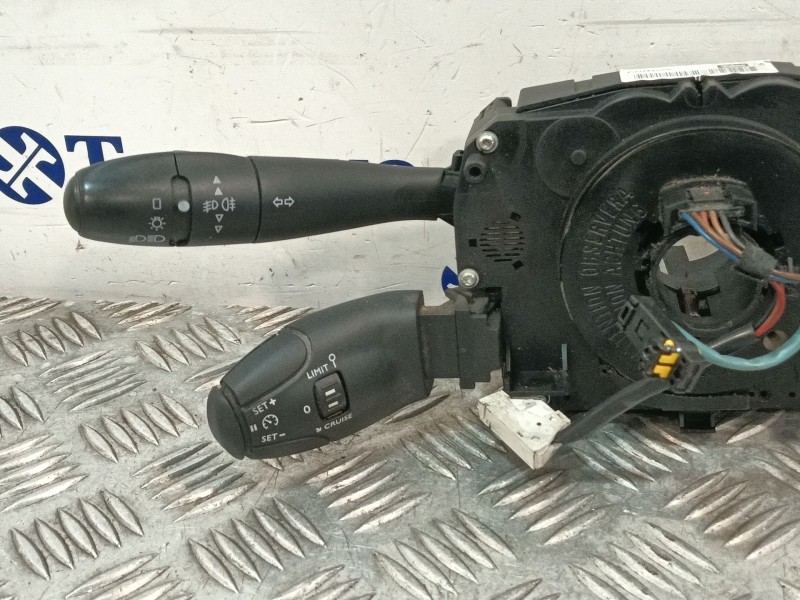 Recambio de mando multifuncion para peugeot 207/207+ (wa_, wc_) 1.4 referencia OEM IAM 96661300XT 281501 