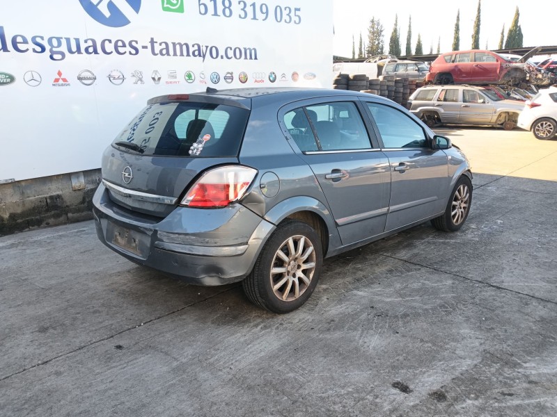 opel astra h (a04) del año 2004