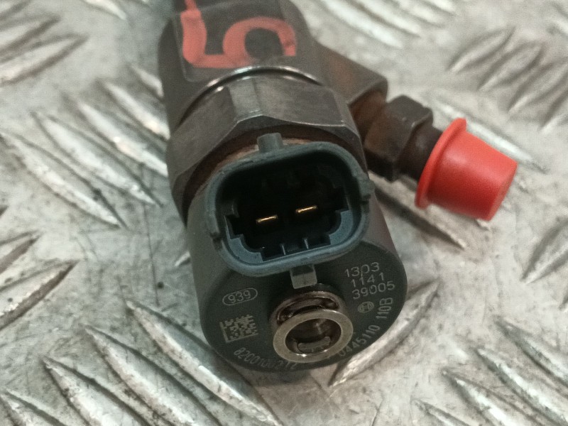 Recambio de inyector para renault scenic ii 1.9 dci diesel referencia OEM IAM 8200100272 0445110110B 