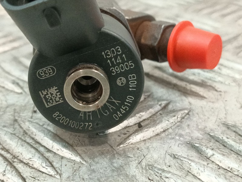 Recambio de inyector para renault scenic ii 1.9 dci diesel referencia OEM IAM 8200100272 0445110110B 