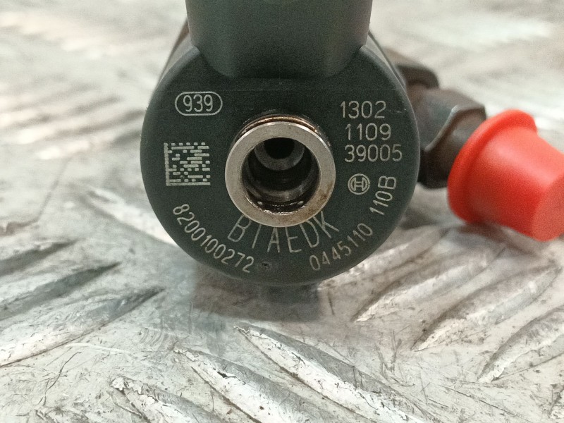 Recambio de inyector para renault scenic ii 1.9 dci diesel referencia OEM IAM 8200100272 0445110110B 