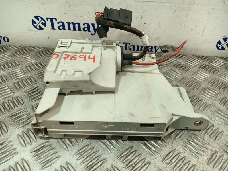Recambio de soporte para bmw mini (f56) referencia OEM IAM 8573957 8573956 