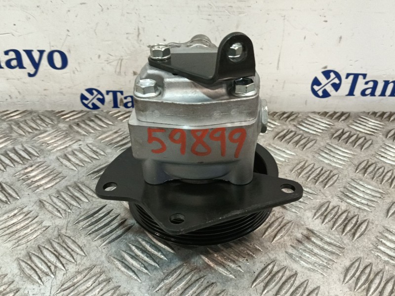 Recambio de bomba direccion para land rover discovery iv (l319) 3.0 sdv6 4x4 referencia OEM IAM AH223A696AC B49110453 