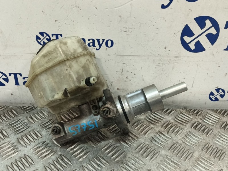 Recambio de bomba freno para mercedes-benz sprinter 02.00  caja cerrada referencia OEM IAM A0004317601  