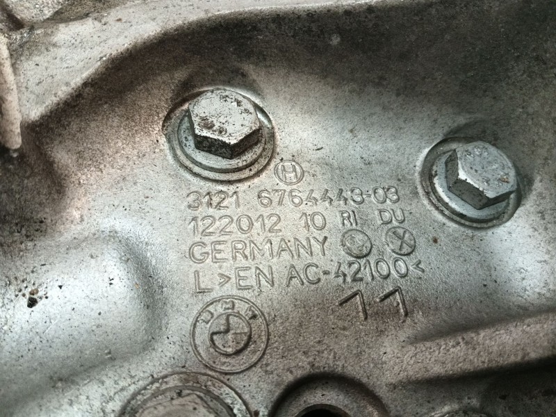 Recambio de mangueta delantera izquierda para bmw 1 (e87) 118 d referencia OEM IAM 3121676444303  
