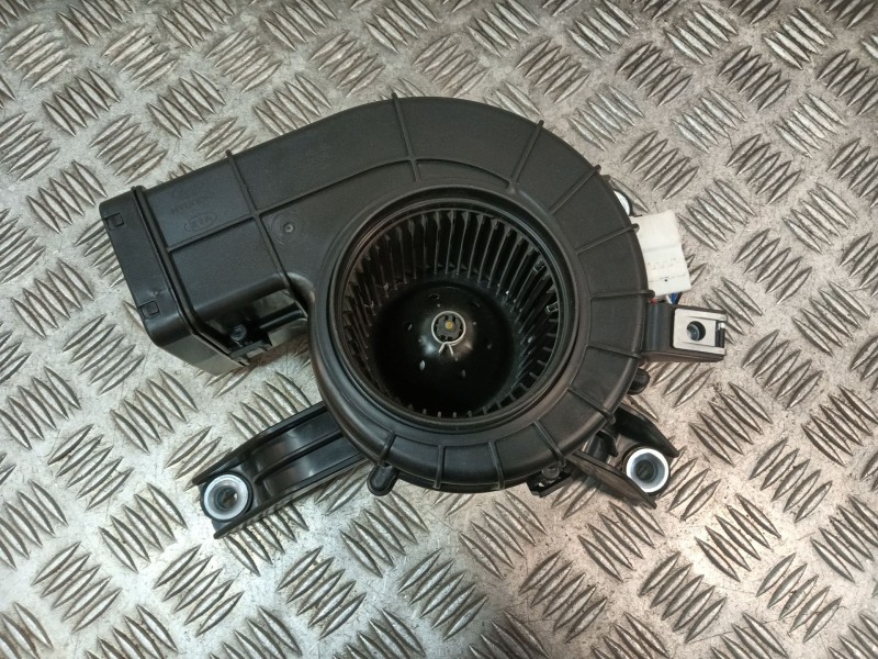 Recambio de motor calefaccion para kia xceed (cd) 1.6 gdi hybrid referencia OEM IAM 375800 200709 375800200709