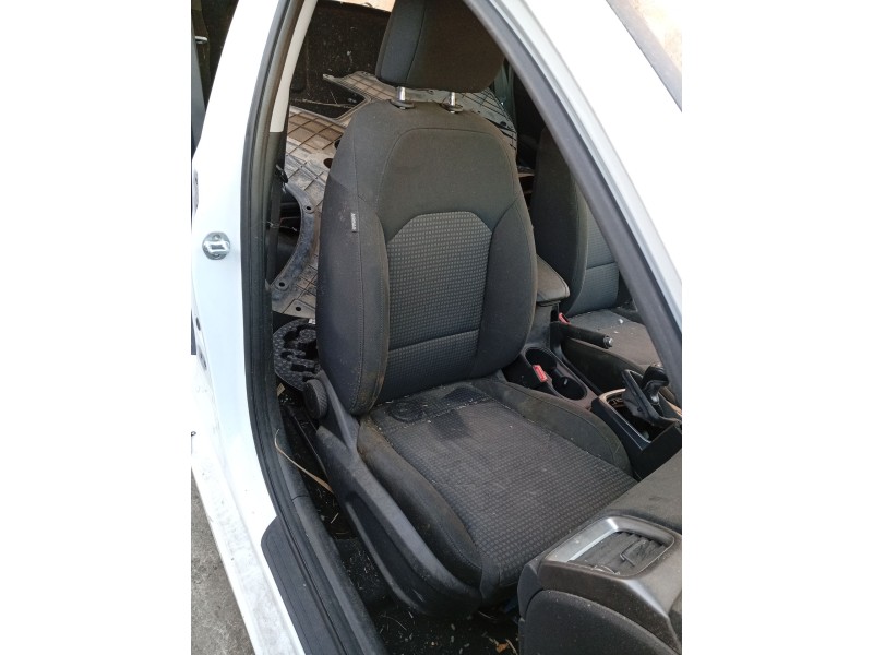 Recambio de asiento delantero derecho para kia ceed referencia OEM IAM   