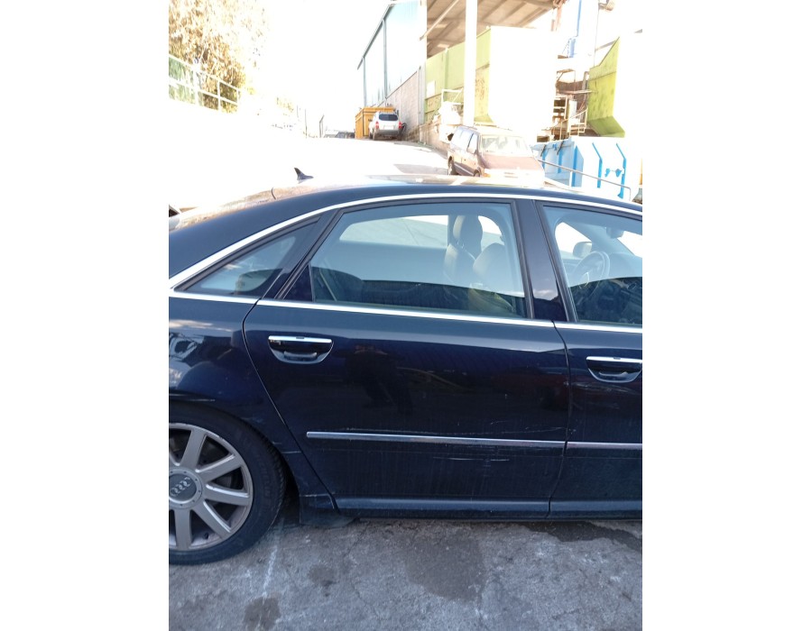 Recambio de puerta trasera derecha para audi a8 d3 (4e2, 4e8) 4.2 tdi quattro referencia OEM IAM 4E0833052C  
