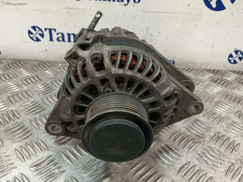 Recambio de alternador para kia sorento referencia OEM IAM 373004A110 AF111393 