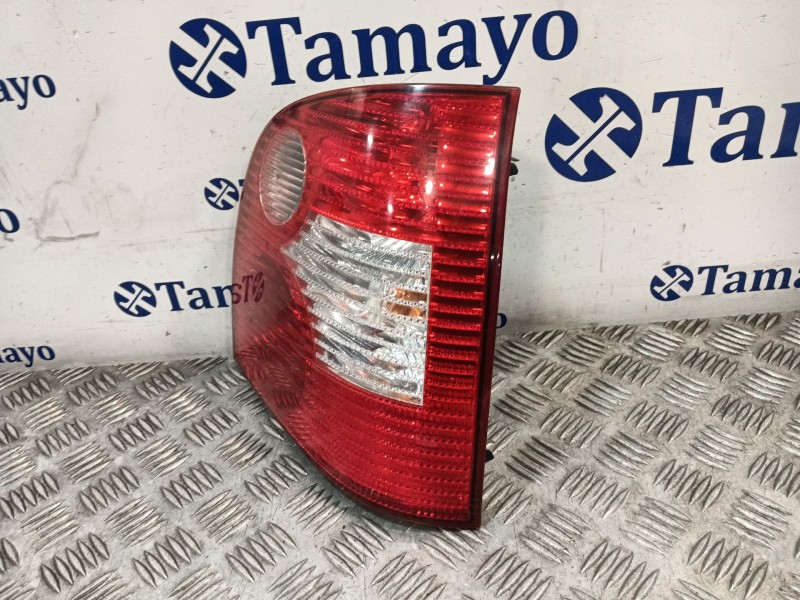 Recambio de piloto trasero derecho para volkswagen polo iv (9n_, 9a_) 1.4 16v referencia OEM IAM 62409  