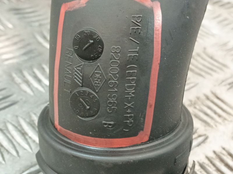 Recambio de tubo para renault master ii furgoneta (fd) 2.5 dci 120 referencia OEM IAM 8200261965B  