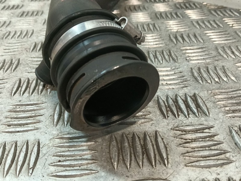 Recambio de tubo para land rover discovery iv (l319) 3.0 sdv6 4x4 referencia OEM IAM AH229F876BB 1038155S01 