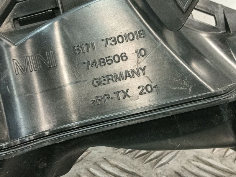 Recambio de moldura para bmw mini (f56) referencia OEM IAM 51717367125  