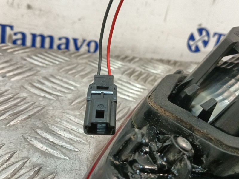 Recambio de piloto trasero derecho interior para renault clio iv referencia OEM IAM 265505796R  