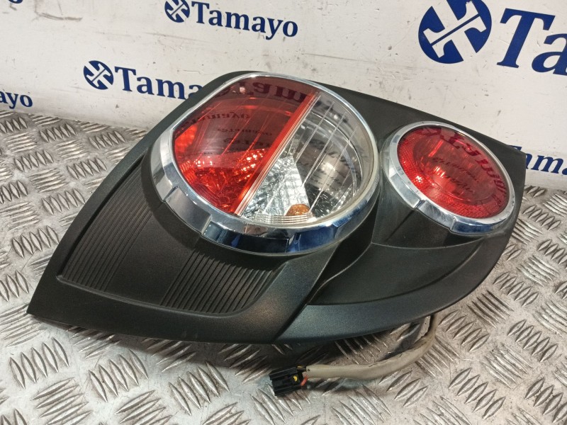 Recambio de piloto trasero izquierdo para chevrolet aveo hatchback (t300) 1.3 d referencia OEM IAM 95470358 95470359 
