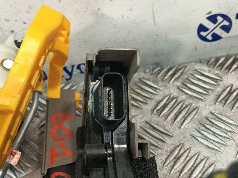 Recambio de cerradura puerta trasera derecha para kia xceed (cd) 1.6 gdi hybrid referencia OEM IAM 81420J7300  