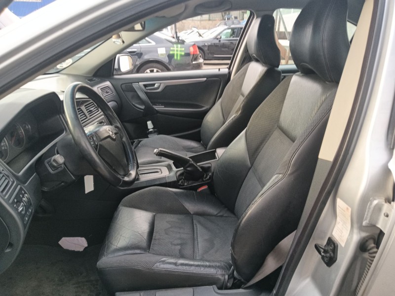 volvo s60 i (384) del año 2004