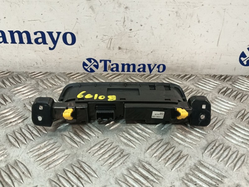 Recambio de warning para kia xceed (cd) 1.6 gdi hybrid referencia OEM IAM 93600J7000WK 41W3601300 41W3601110