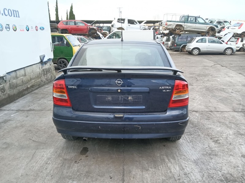 opel astra g hatchback (t98) del año 2001
